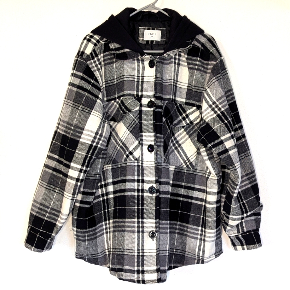Rue+ Rue21 plus size button up insulated flannel jacket black and white